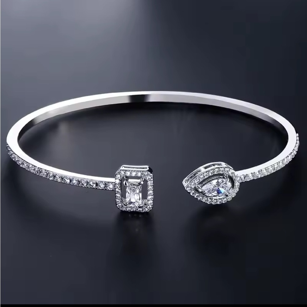Lux silver color diamond Sophisticated Silver Bracelet with Crystal Details